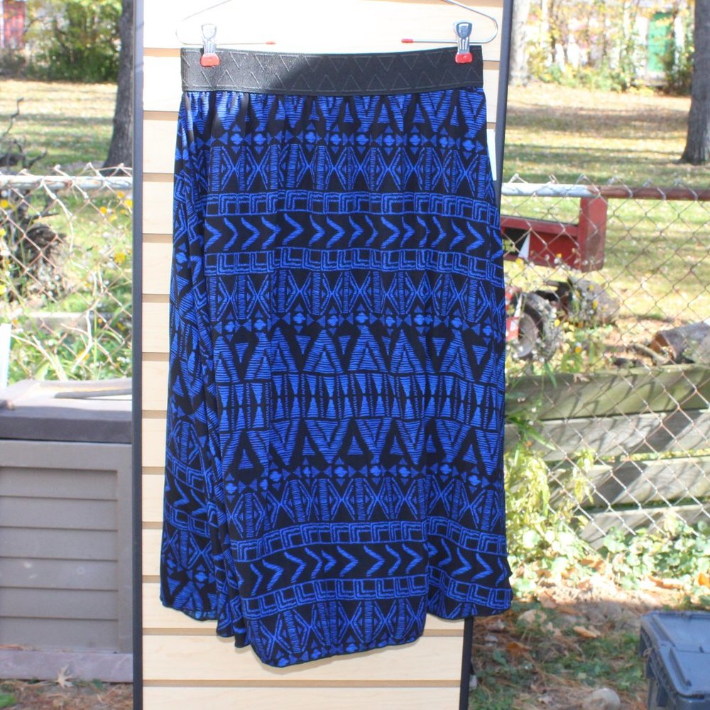 LuLaRoe Long Skirt - Blue Geometric Pattern - Blue/Black - Size M